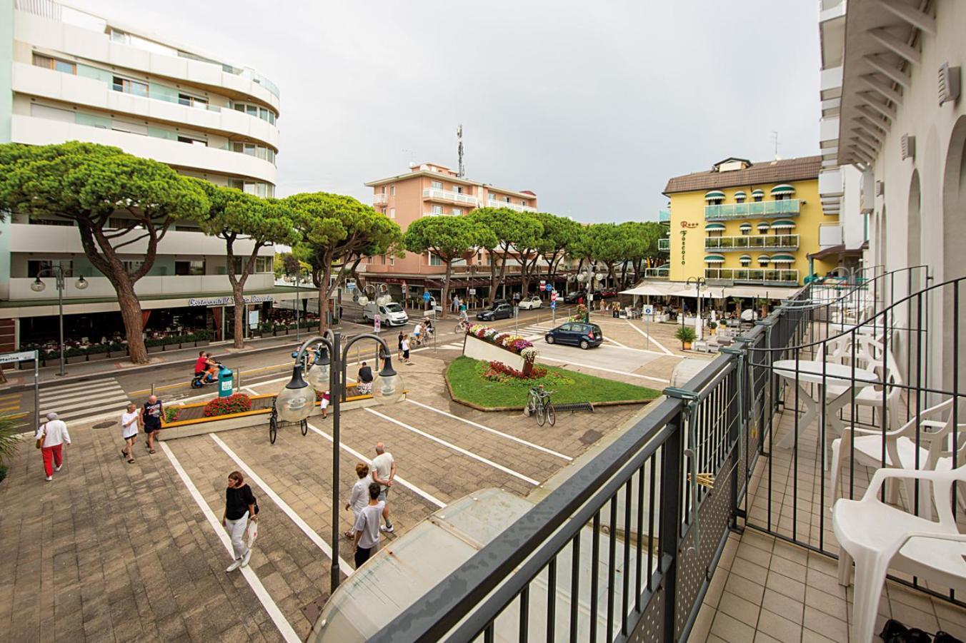 Hotel Ginevra Lido di Jesolo Eksteriør billede